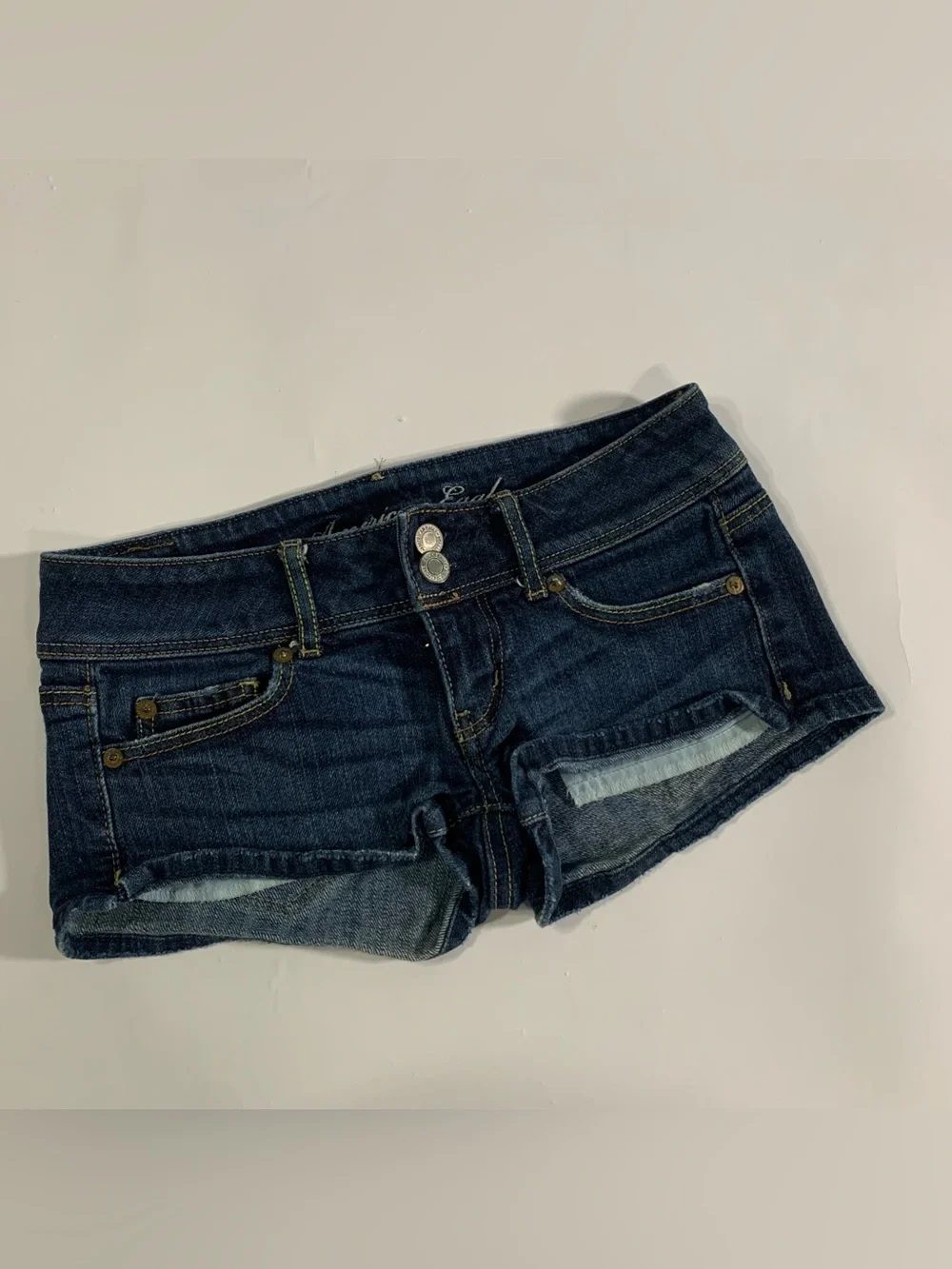 American Eagle 2009 Low Rise Denim Short Shorts Size 00 Dark Wash